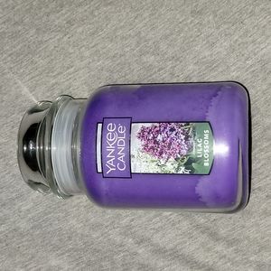 Lilac Blossoms Yankee Candle - Large